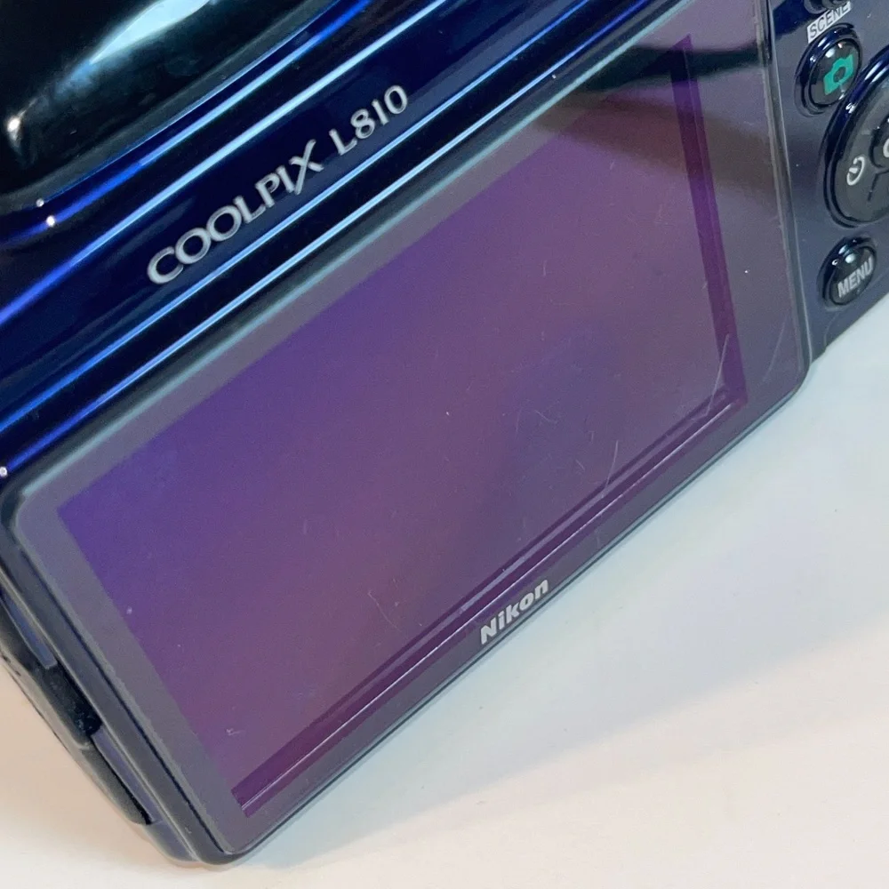 Nikon COOLPIX L810 Digital Camera Blue 16.1 MP + 16 GB SD Card Tested Box Cord